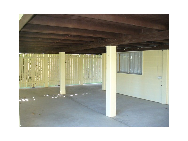 24 Walker Street, Walkervale QLD 4670