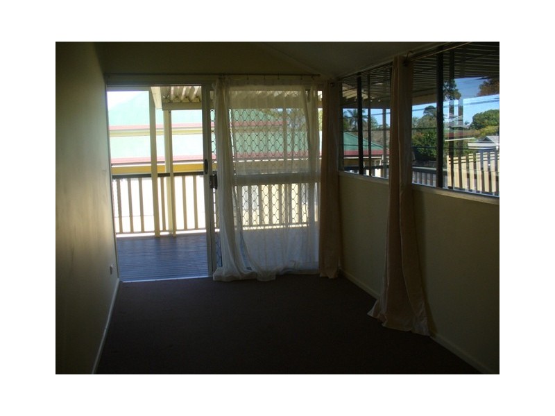 24 Walker Street, Walkervale QLD 4670