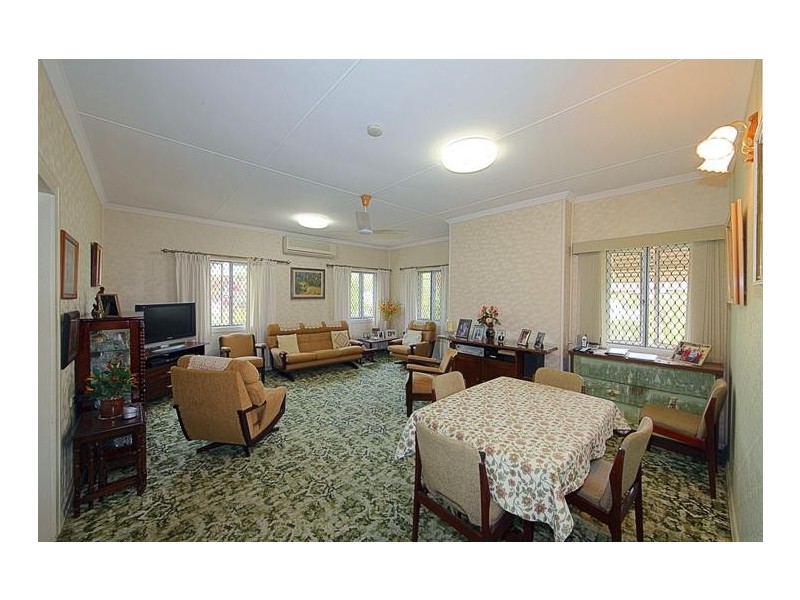 32 Adams Street, Bundaberg West QLD 4670