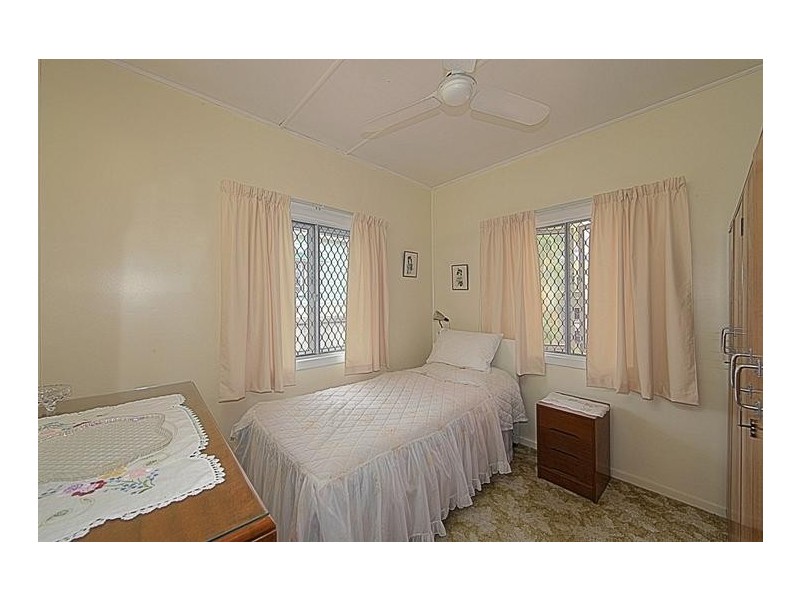 32 Adams Street, Bundaberg West QLD 4670