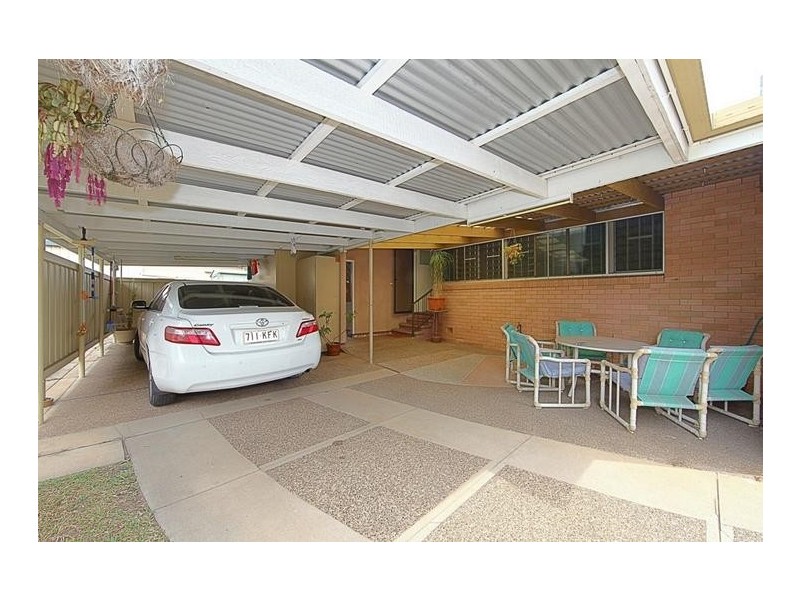 32 Adams Street, Bundaberg West QLD 4670