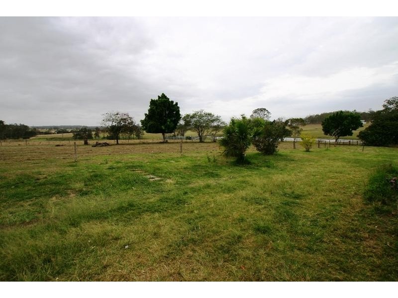 80 Powells Road, Mcilwraith QLD 4671