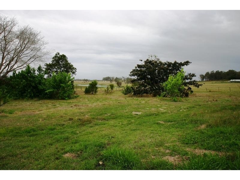 80 Powells Road, Mcilwraith QLD 4671