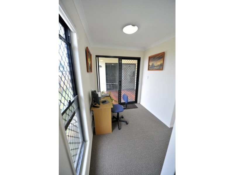 37 Powers Street, Burnett Heads QLD 4670