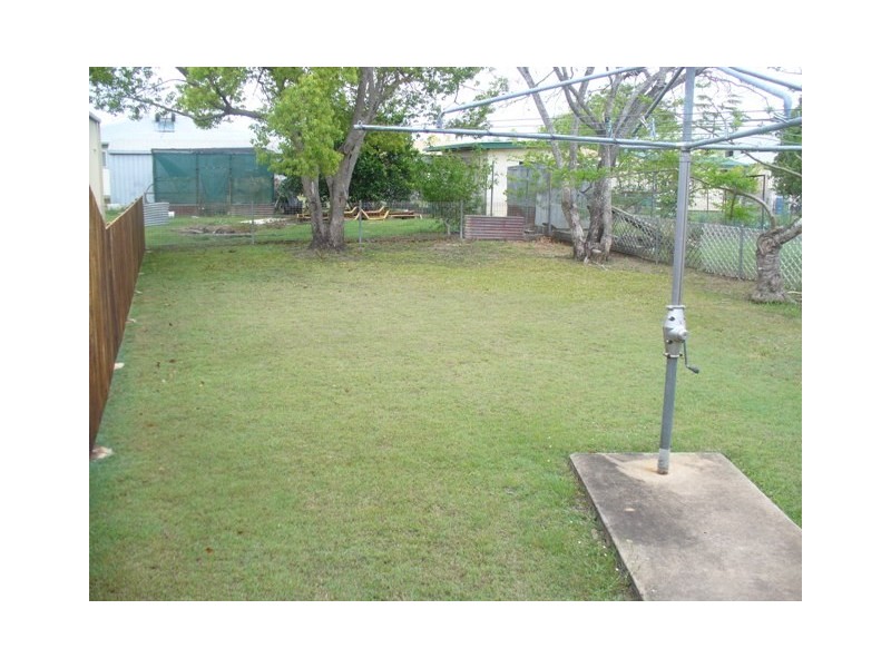 2/44 Greenwood Street, Kepnock QLD 4670