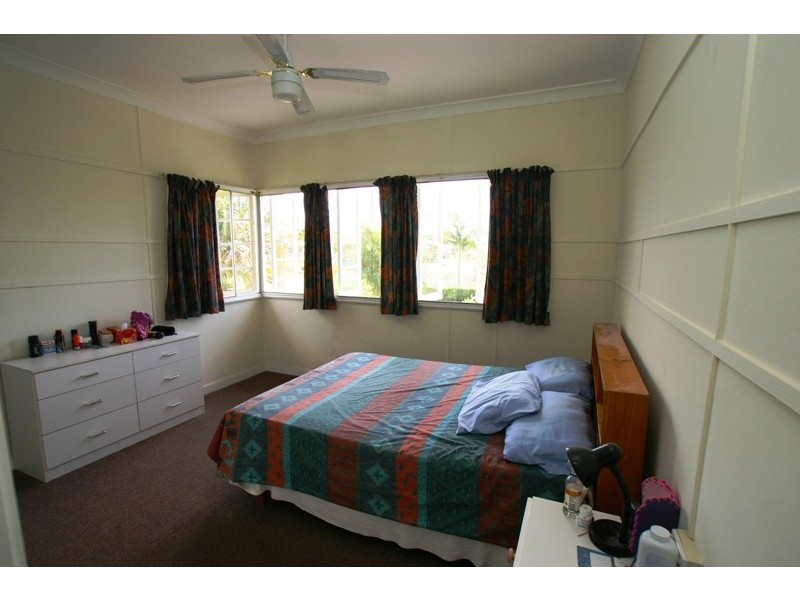 11 Doctor Street, Burnett Heads QLD 4670