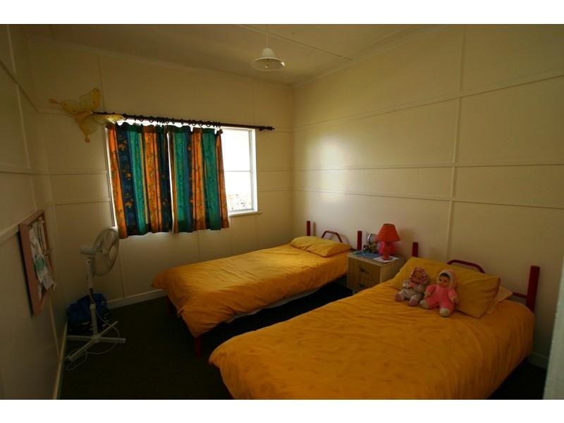 11 Doctor Street, Burnett Heads QLD 4670