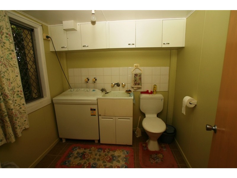 11 Doctor Street, Burnett Heads QLD 4670