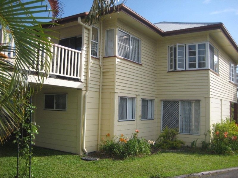 11 Doctor Street, Burnett Heads QLD 4670