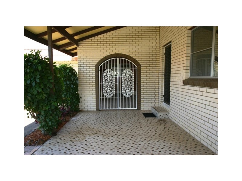 3 Strathdee Avenue, Bundaberg South QLD 4670