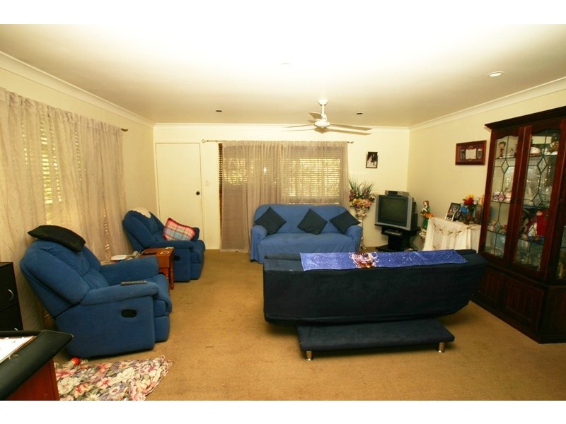 25 Pecton Place, Avenell Heights QLD 4670