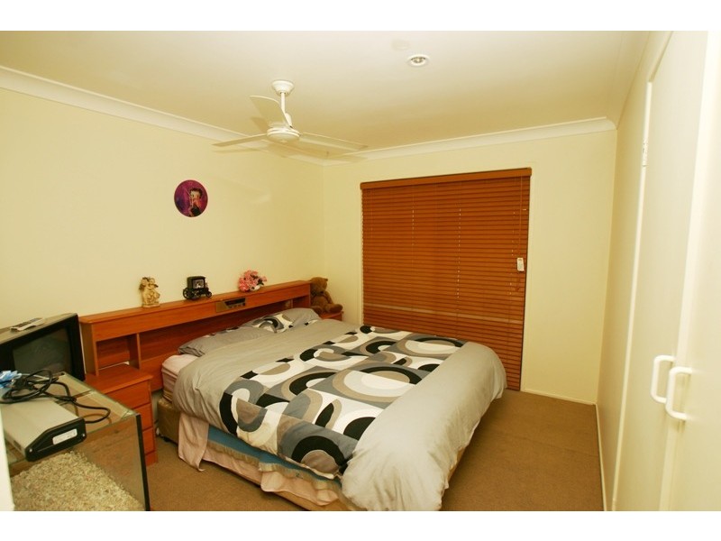 25 Pecton Place, Avenell Heights QLD 4670