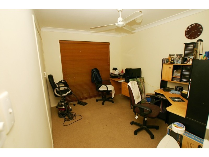 25 Pecton Place, Avenell Heights QLD 4670