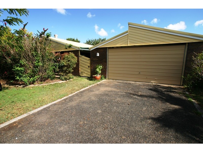 25 Pecton Place, Avenell Heights QLD 4670