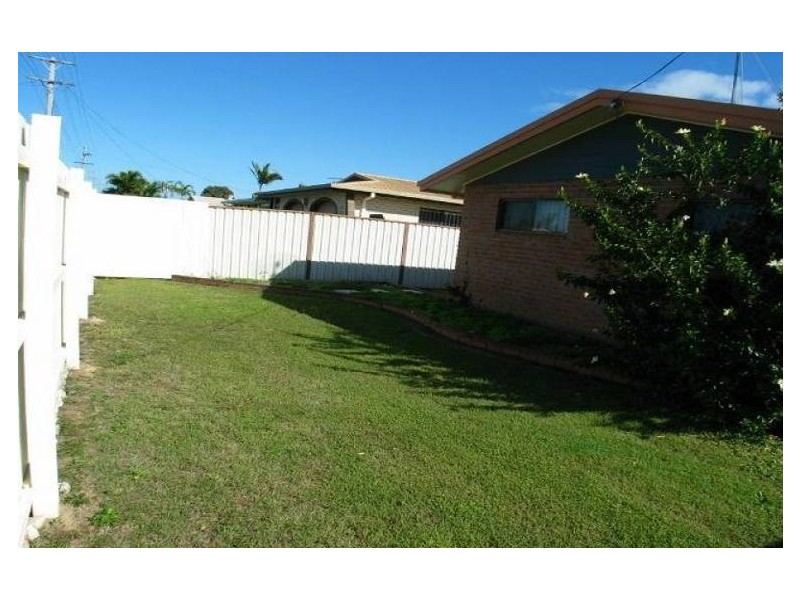 Avenell Heights QLD 4670