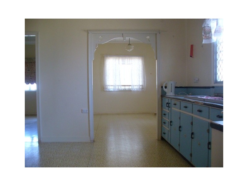 154 Mt Perry Rd, Bundaberg North QLD 4670