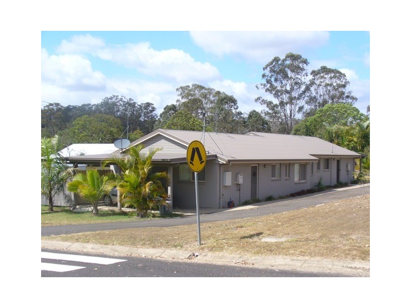 2/25 High School Road, Gin Gin QLD 4671