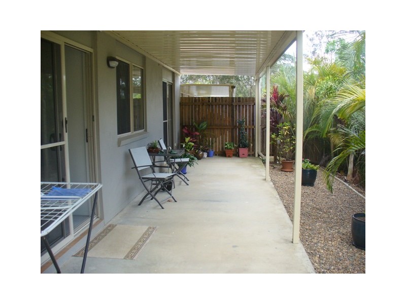 2/25 High School Road, Gin Gin QLD 4671