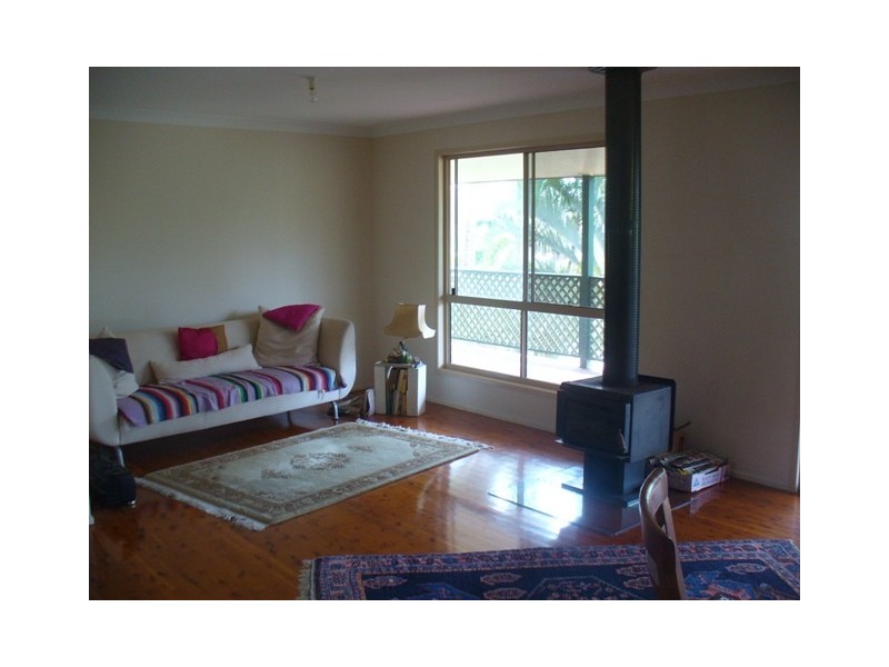 63 McIntosh Avenue, Elliott Heads QLD 4670