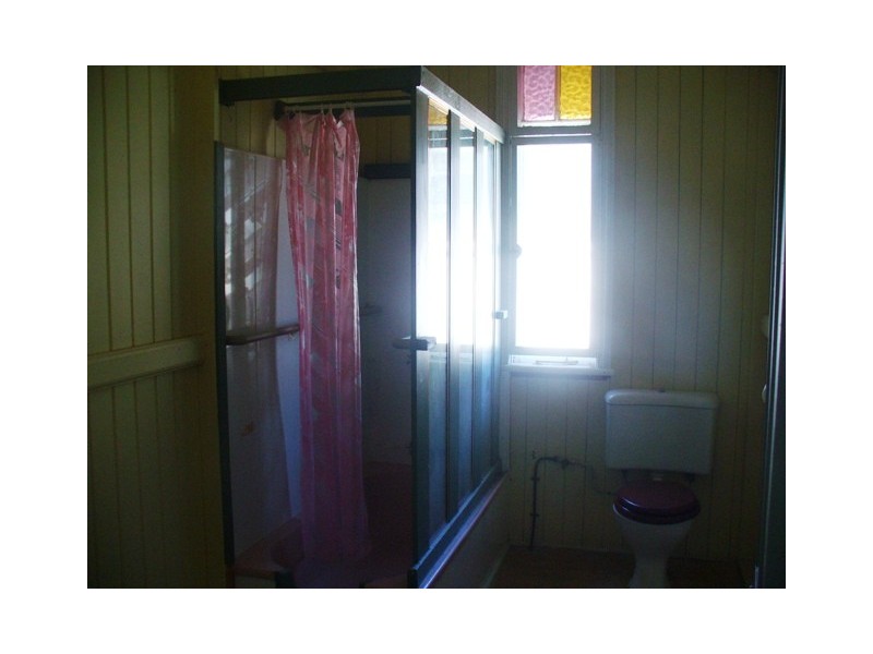 20 Perry Street, Bundaberg North QLD 4670