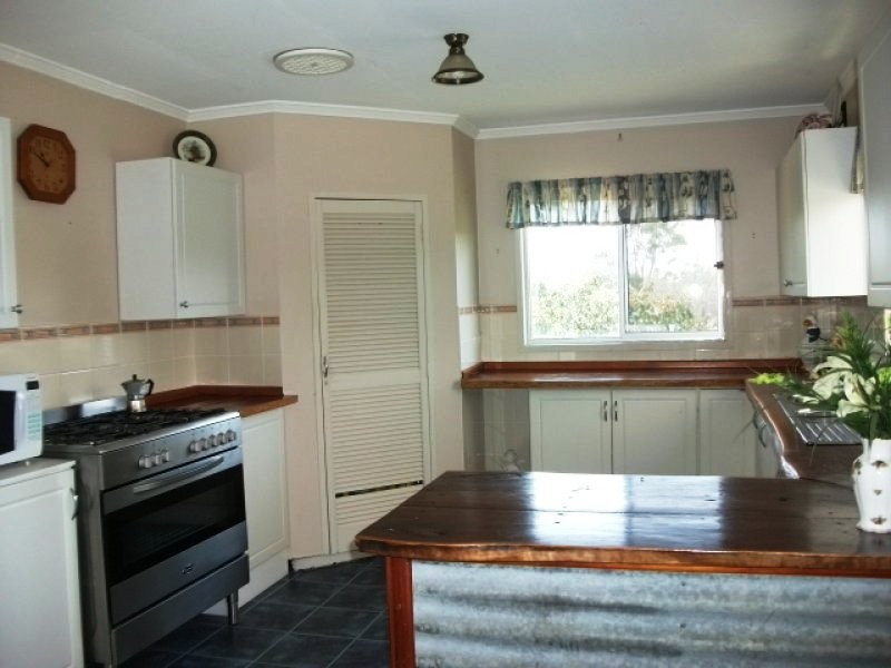 31 Rainbow Ave, Moolboolaman QLD 4671