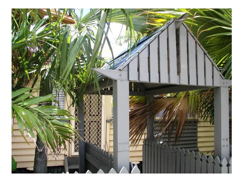 11 Walker St, Bundaberg South QLD 4670