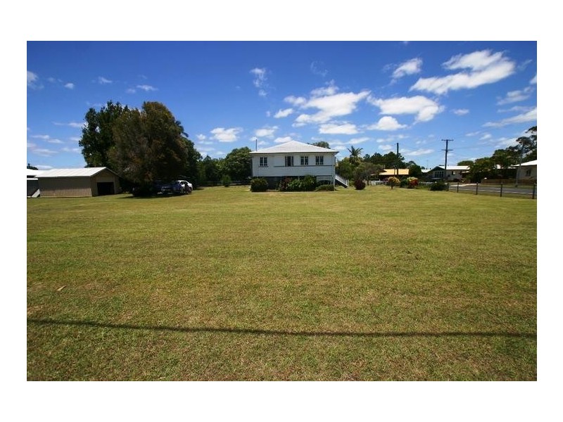 Lot 2, 37 Sims Rd, Avenell Heights QLD 4670