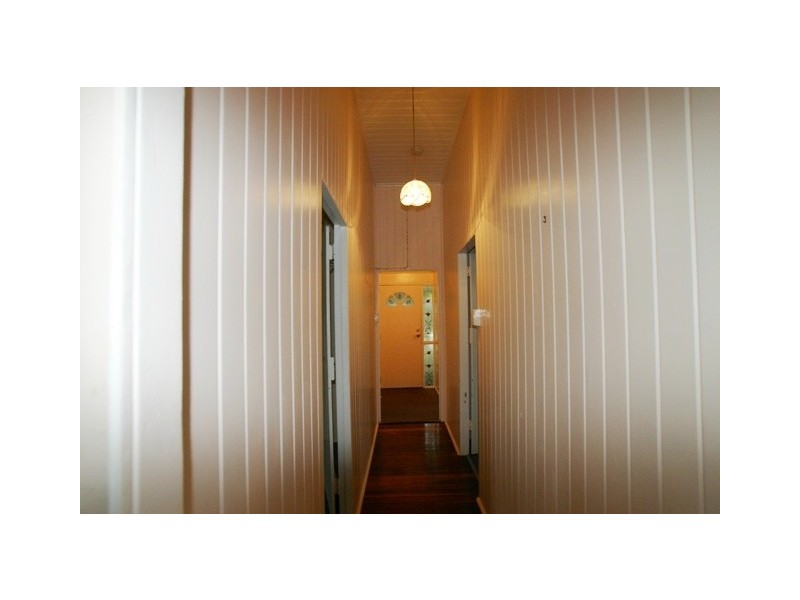 6 Dexter Street, Svensson Heights QLD 4670