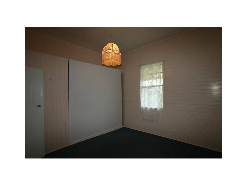 6 Dexter Street, Svensson Heights QLD 4670