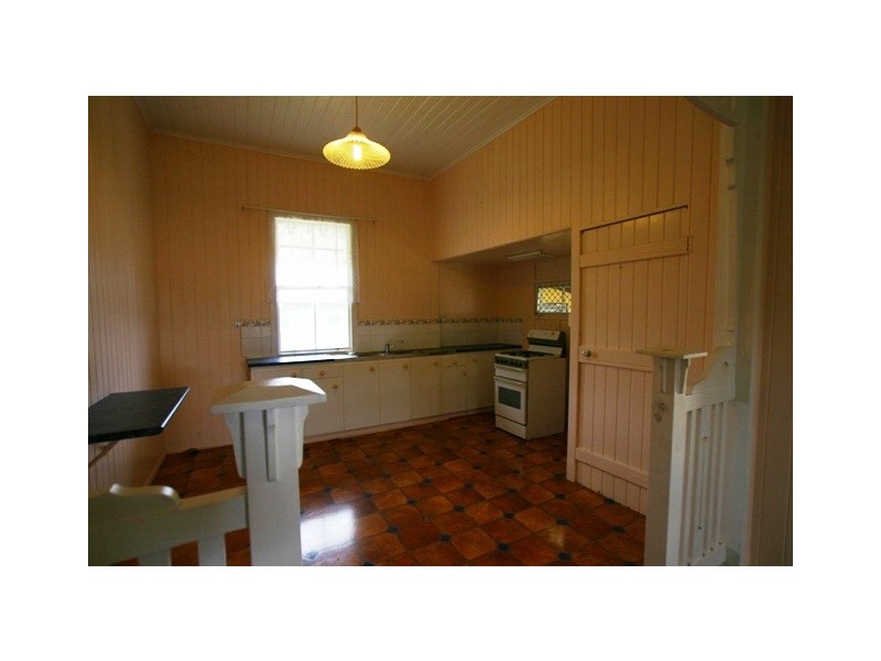 6 Dexter Street, Svensson Heights QLD 4670