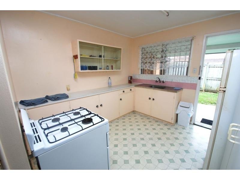 6 Dexter Street, Svensson Heights QLD 4670