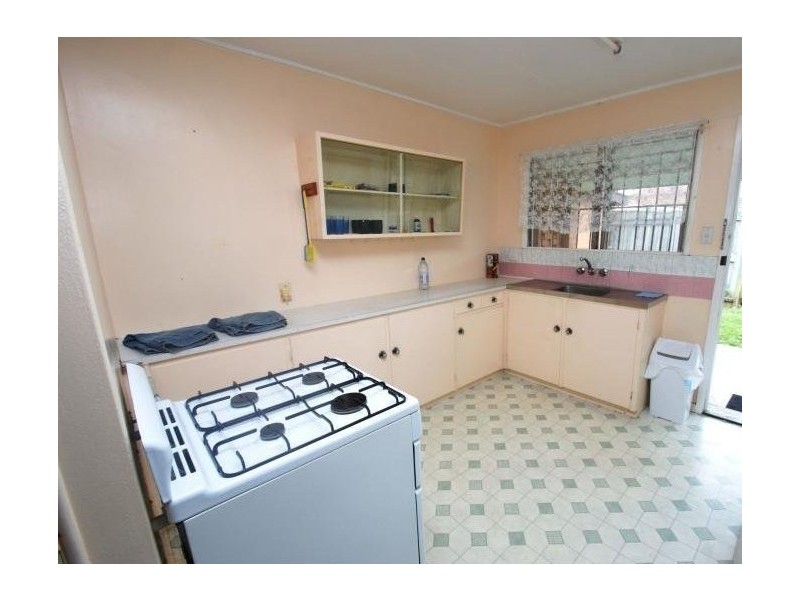 2/6 Dexter Street, Svensson Heights QLD 4670