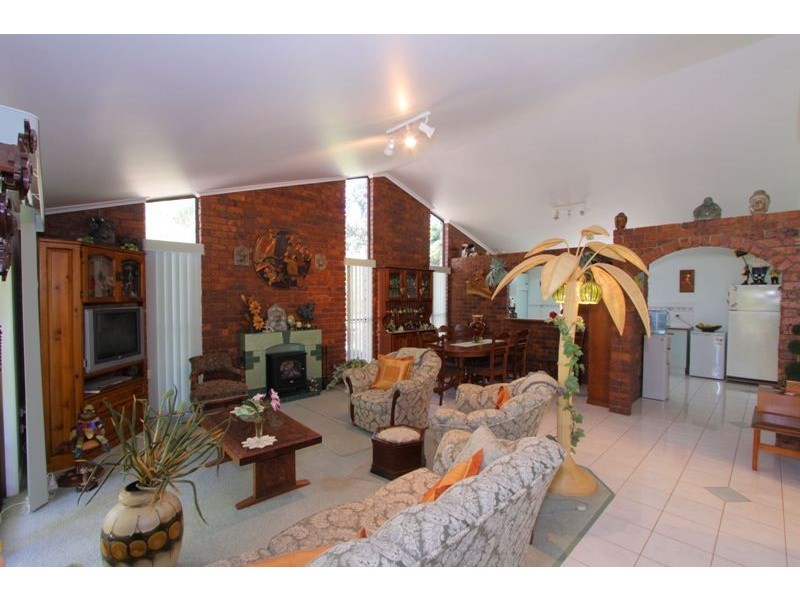 2 Willdora Drive, Branyan QLD 4670