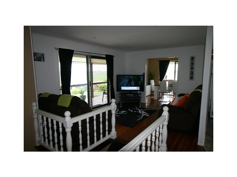 5 Cox Crescent, Millbank QLD 4670