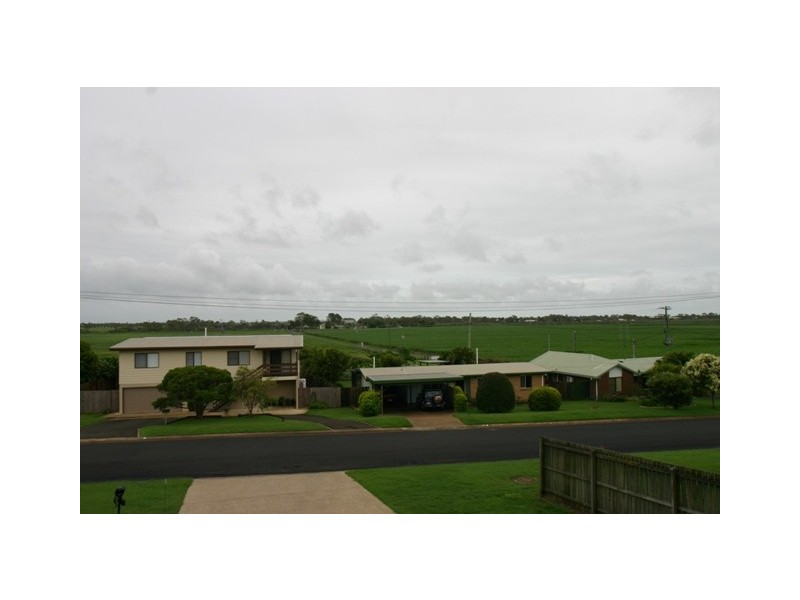 5 Cox Crescent, Millbank QLD 4670