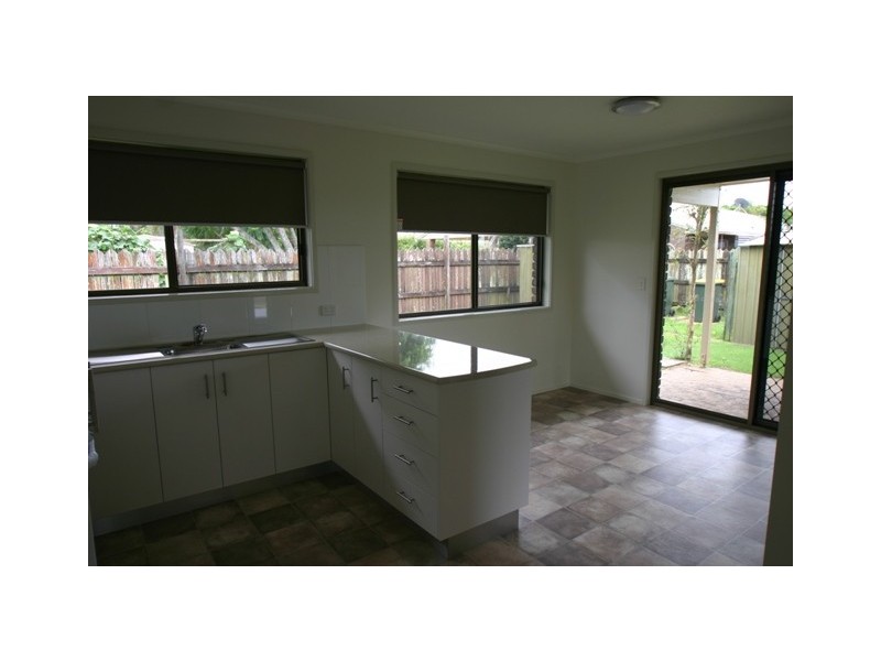 10 Pecton Place, Avenell Heights QLD 4670