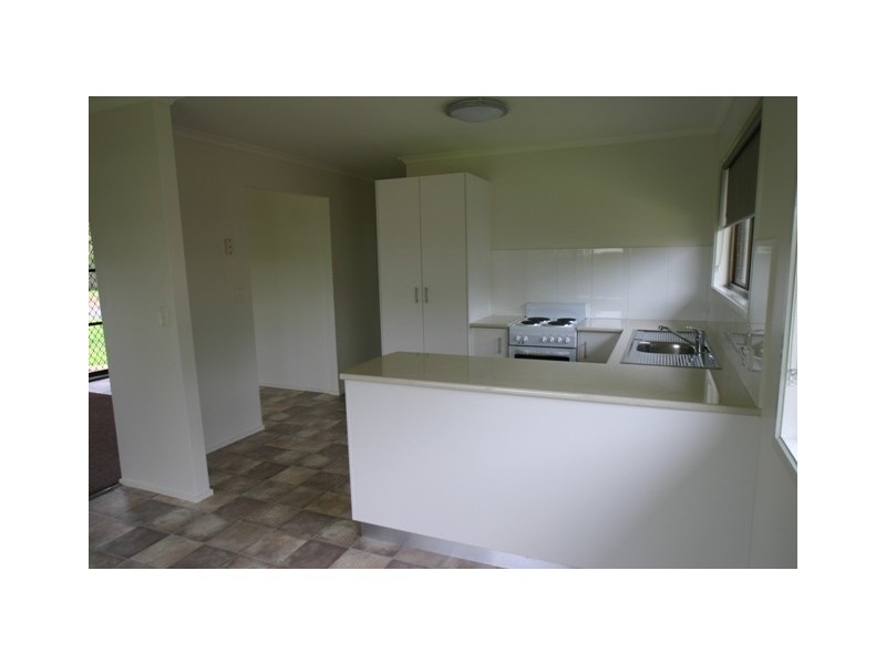 10 Pecton Place, Avenell Heights QLD 4670