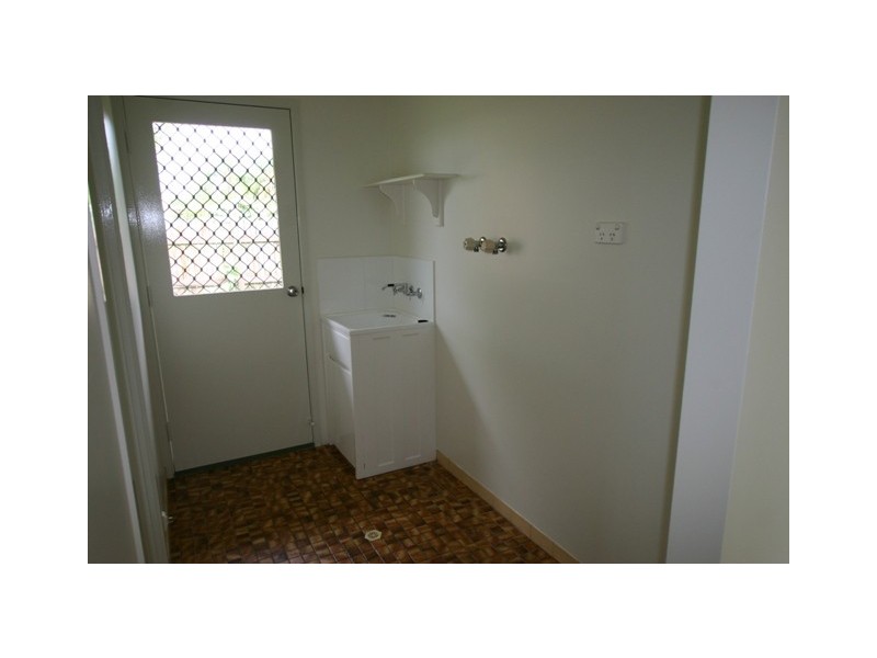 10 Pecton Place, Avenell Heights QLD 4670