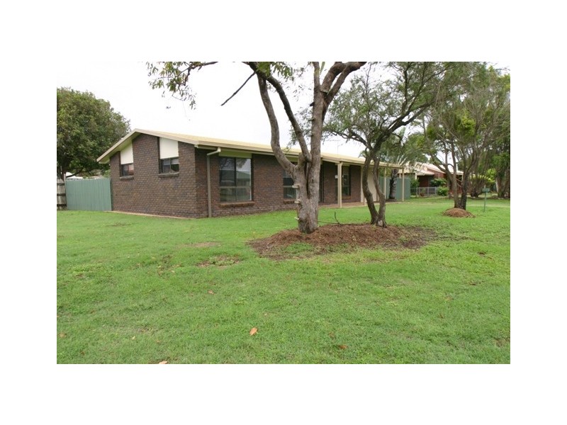 10 Pecton Place, Avenell Heights QLD 4670