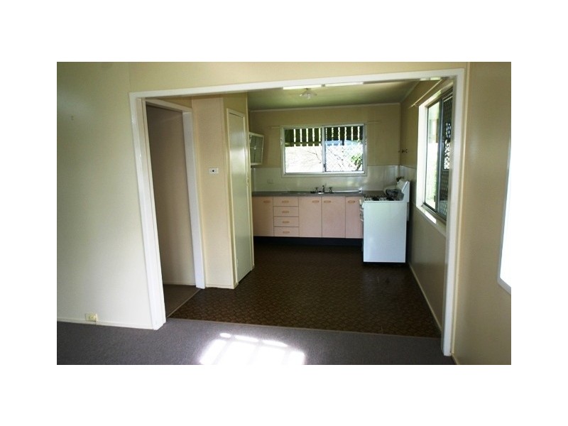 5 Bullpit Street, Avenell Heights QLD 4670