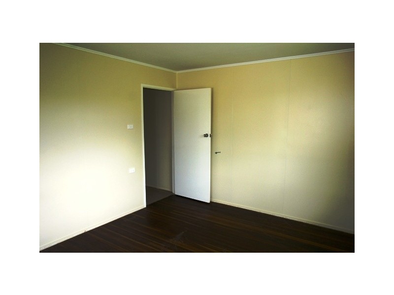 5 Bullpit Street, Avenell Heights QLD 4670