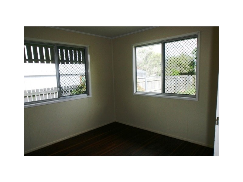 5 Bullpit Street, Avenell Heights QLD 4670