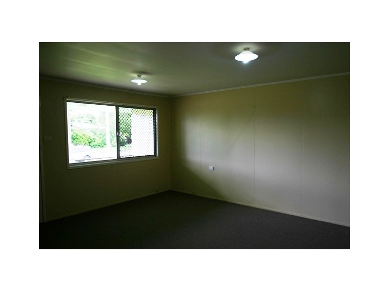 5 Bullpit Street, Avenell Heights QLD 4670