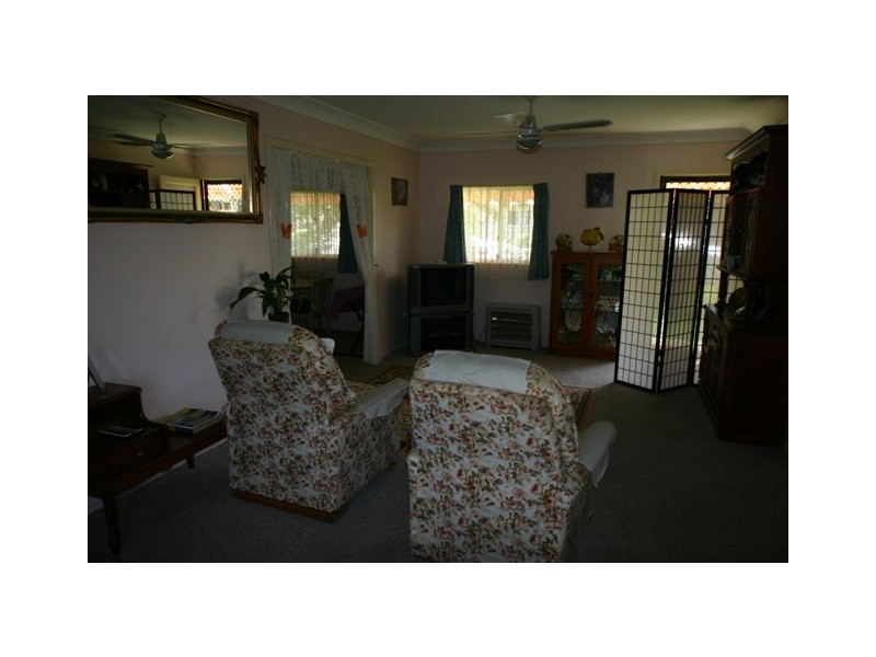 6 Gibson Street, Avenell Heights QLD 4670