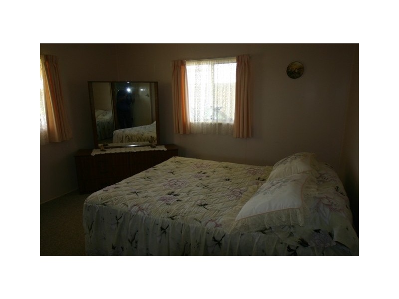 6 Gibson Street, Avenell Heights QLD 4670