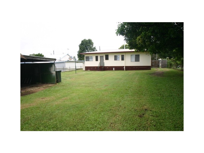 27 Ann Street, Bundaberg East QLD 4670