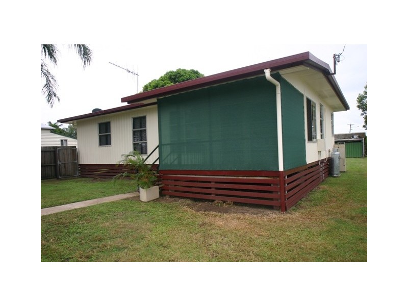 27 Ann Street, Bundaberg East QLD 4670