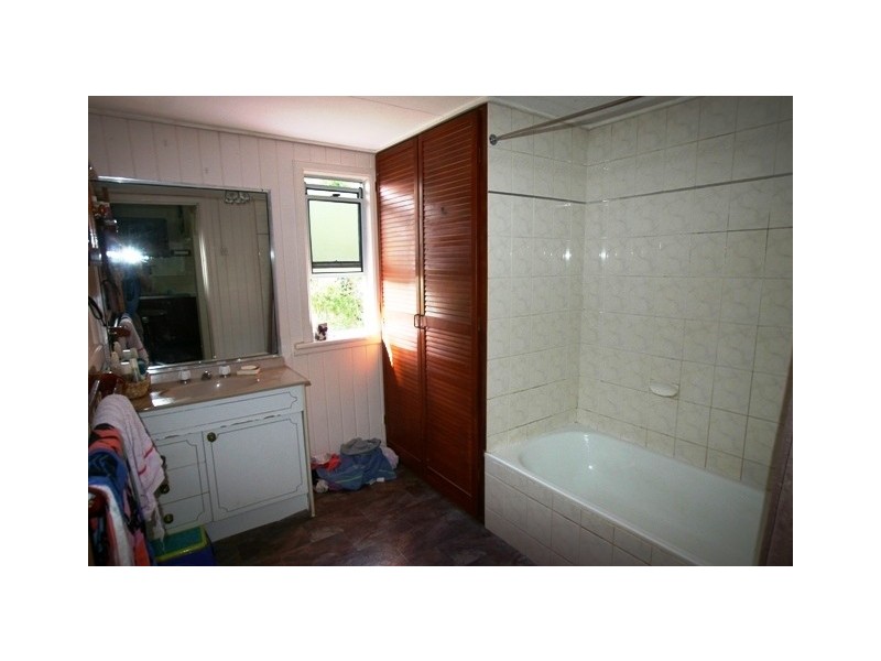 6 Wynter Street, Walkervale QLD 4670