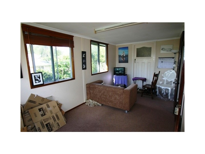 6 Wynter Street, Walkervale QLD 4670