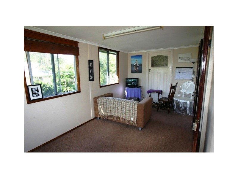 6 Wynter Street, Walkervale QLD 4670